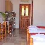 Apartman Liotrivi *