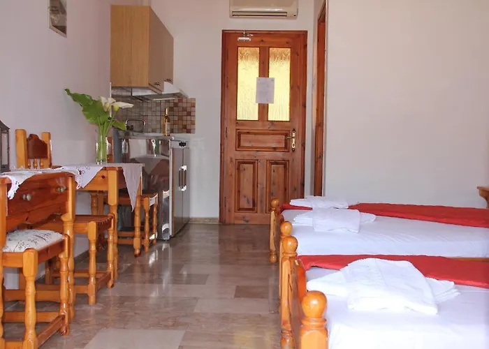 Lägenhet Liotrivi Studios *